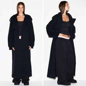 NWT- SKIMS boyfriend trench coat